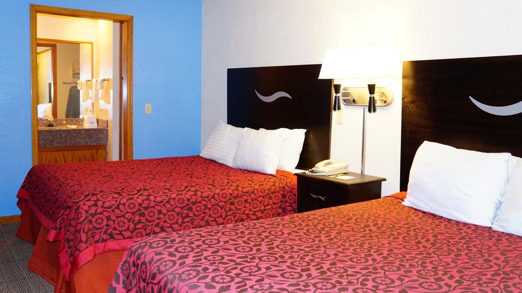 Days Inn Kansas City-Worlds Of Fun Εξωτερικό φωτογραφία