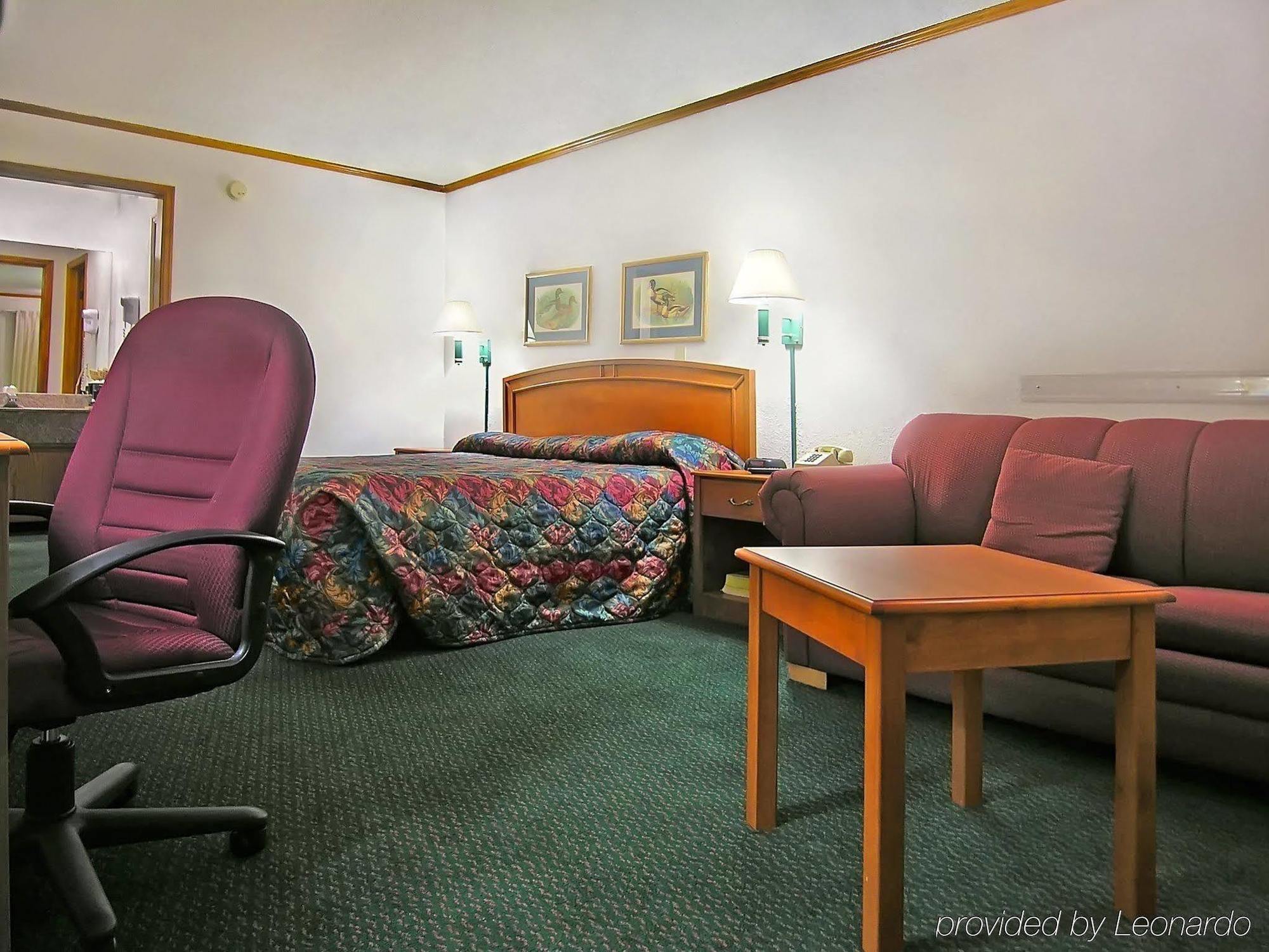 Days Inn Kansas City-Worlds Of Fun Εξωτερικό φωτογραφία